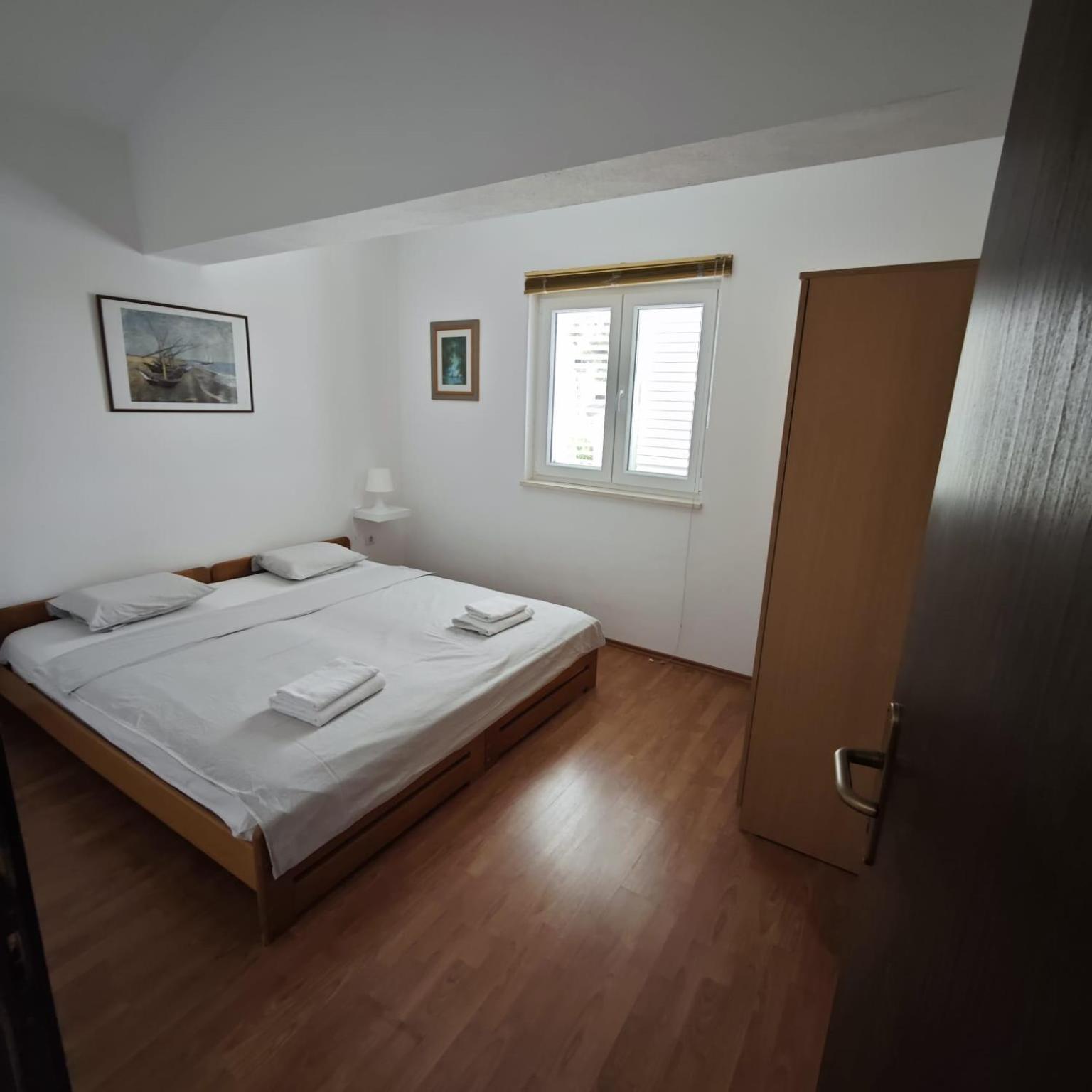 Apartment By The Beach Primošten Exterior foto